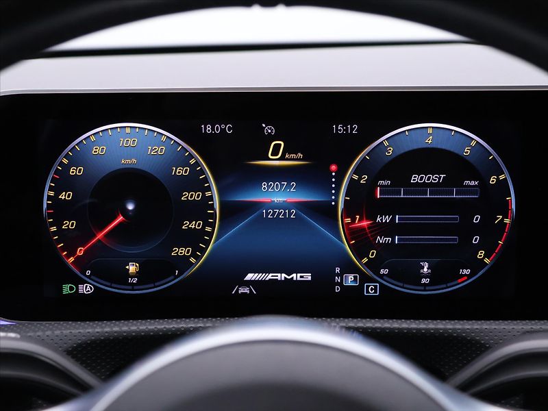 Mercedes-Benz CLA 2,0 35 AMG 225kW 4MATIC DPH CZ - fotka 19 z 40