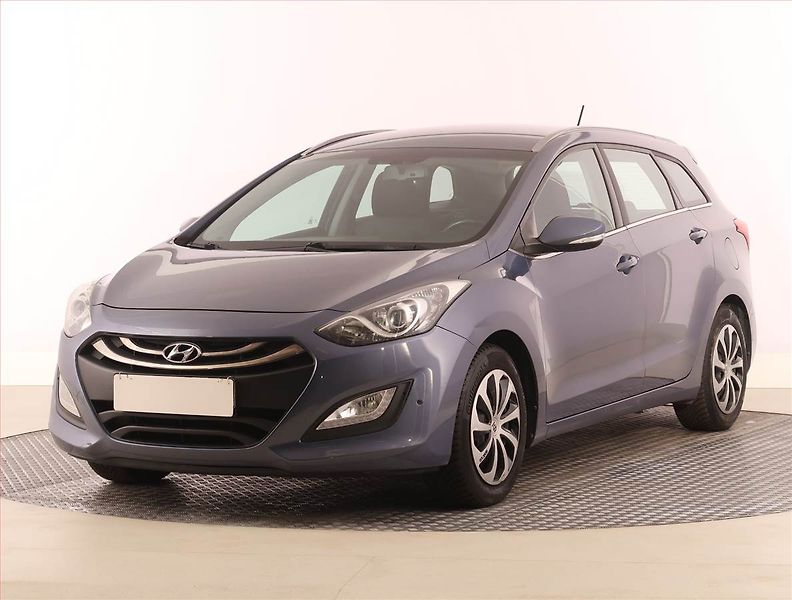Hyundai i30 (2015) 1.6 MPI, ČR,1.maj, Tempomat - fotka 2 z 18