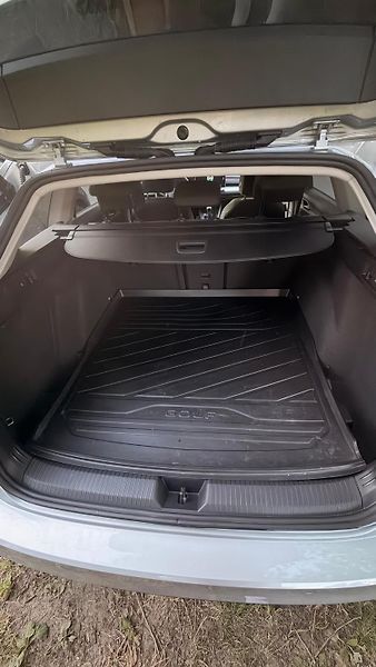 Volkswagen Golf Variant (2024) - fotka 5 z 15