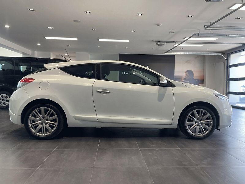 Renault Mégane (2013) Coupé GT LINE 1,4TCe 130k - fotka 5 z 22