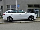 Hyundai i30 1.5i Comfort, serv.kn., 1.maj. - náhled 6