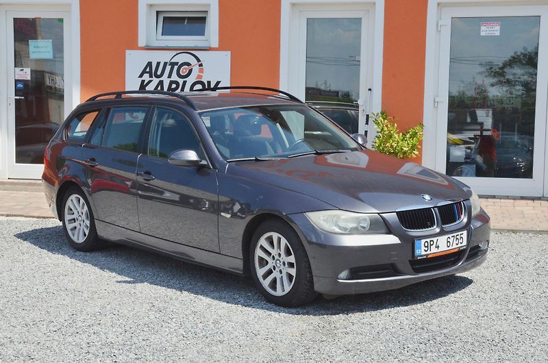 BMW Řada 3 (2008) 318i 105kW Touring / TAŽNÉ - fotka 1 z 31