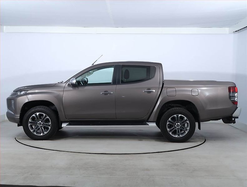 Mitsubishi L200 (2021) 2.2 DI-D - fotka 3 z 20