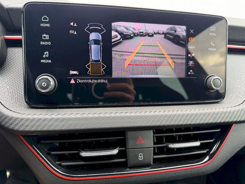 Škoda Scala (2025) 1,0TSI 85kW DSG MONTE CARLO - fotka 24 z 36