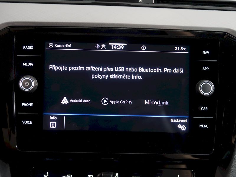 Volkswagen Passat (2022) BUSINESS PREMIUM 2.0TDI 110KW - fotka 24 z 38