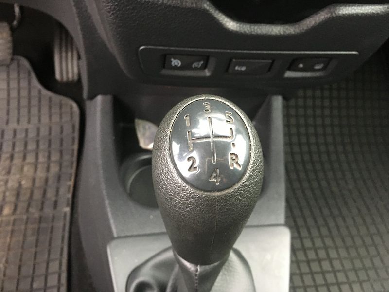 Dacia Lodgy (2015) 1.2 i 85 kW STEPWAY - fotka 11 z 19
