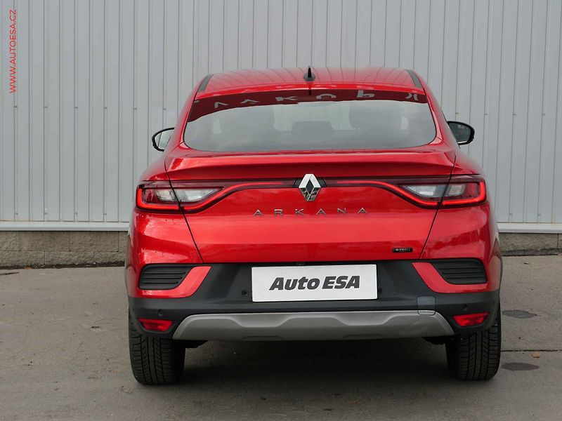 Renault Arkana (2023) 1.6 SCe, ČR, AT, LED, navi - fotka 5 z 31