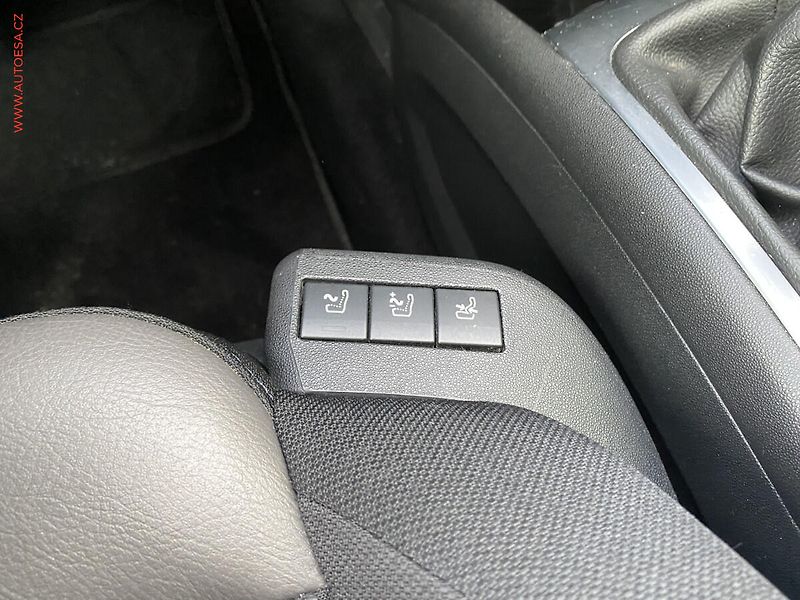 Citroën Grand C4 SpaceTourer (2019) 1.5 HDi, Shine, TZ, navi - fotka 15 z 19