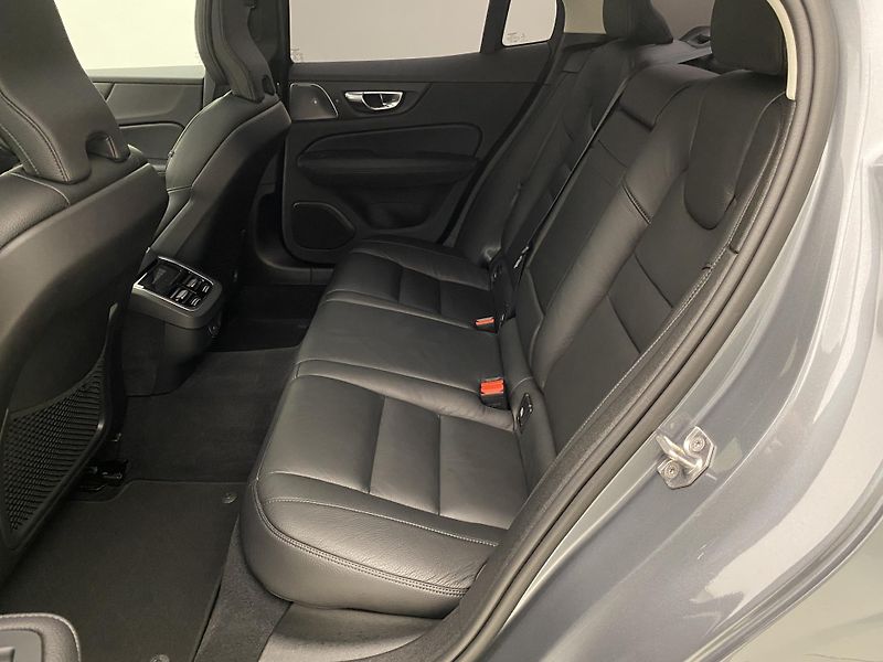 Volvo S60 B5 INSCRIPTION AUT REZERVACE - fotka 5 z 46