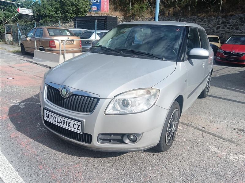 Škoda Fabia 1,4 i  Elegance - fotka 3 z 21