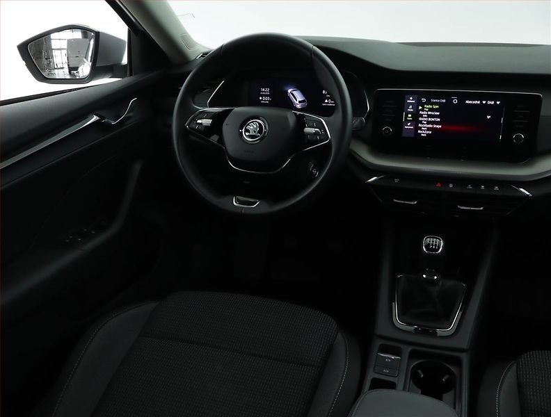 Škoda Octavia (2022) Ambition 2.0 TDI, ČR,1.maj - fotka 7 z 15