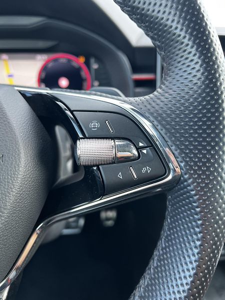 Škoda Scala 1.5TSI DSG 110kW Monte Carlo  - fotka 12 z 25