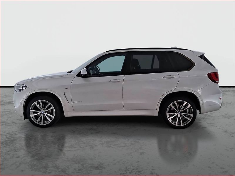 BMW X5 (2014) M Paket xDrive30d - fotka 3 z 23