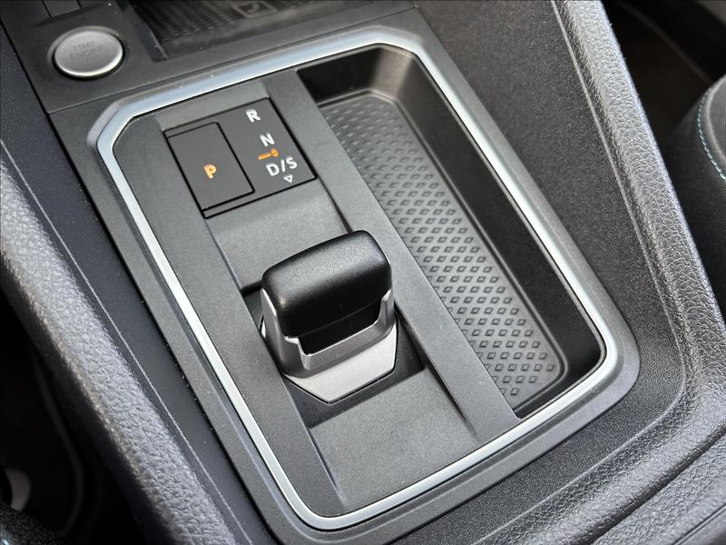 Ford Tourneo Connect 2,0 EcoBlue Active L2 Aut. - fotka 46 z 52