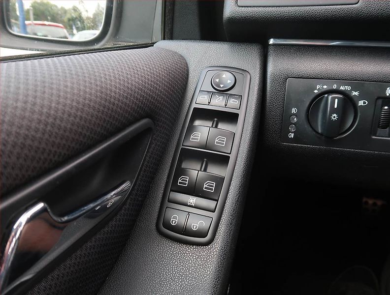Mercedes-Benz Třídy B (2009) B 180 CDI , Automat, Tempomat - fotka 19 z 20