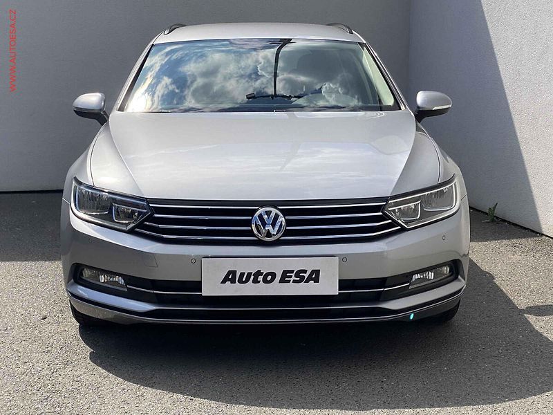 Volkswagen Passat (2018) 1.4TSi, Comfortline, navi - fotka 2 z 18