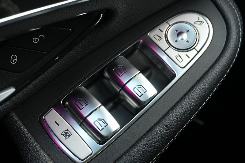 Mercedes-Benz GLC 300e, 4Matic, ČR, Vzduch - fotka 22 z 33
