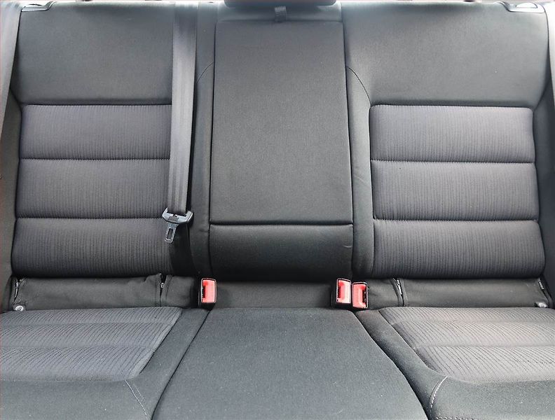 Škoda Octavia (2006) 2.0 TDI, po STK, dobrý stav - fotka 10 z 18