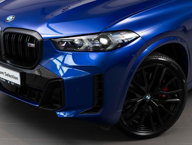 BMW X5 M60i - fotka 6 z 22