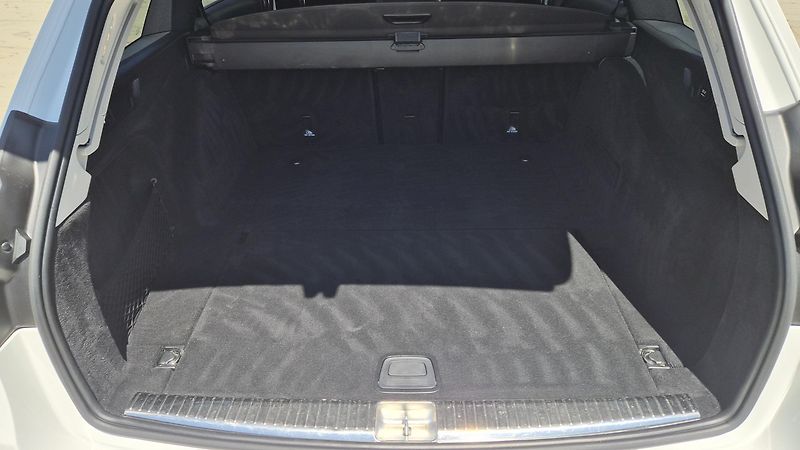 Mercedes-Benz Třídy E 350d 4Matic Exclusive - fotka 15 z 21