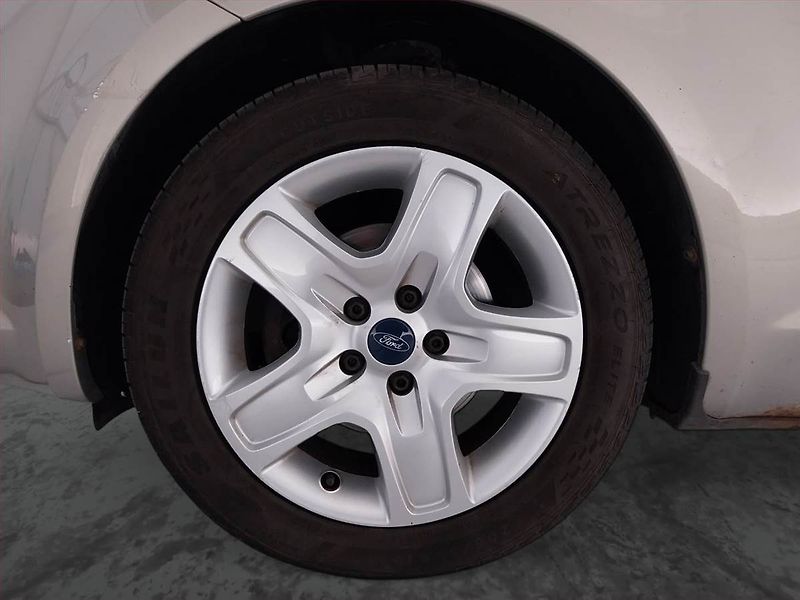 Ford C-MAX (2010) 1.8, Serv.kniha, po STK, Tažné - fotka 15 z 17