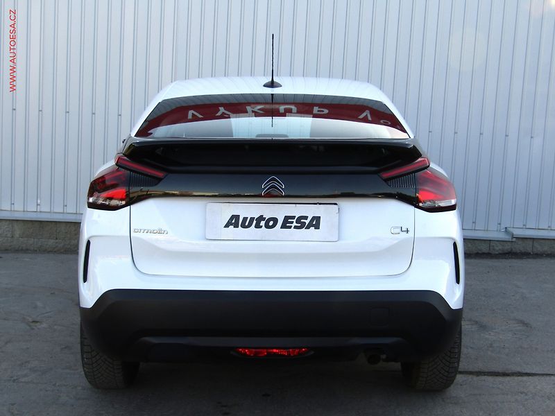Citroën C4 (2022) 1.2 PT, ČR, AC, temp - fotka 5 z 17
