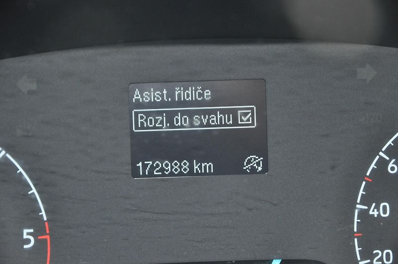Ford Transit Custom 2.0TDCi 96kW TREND 6.míst - fotka 15 z 17