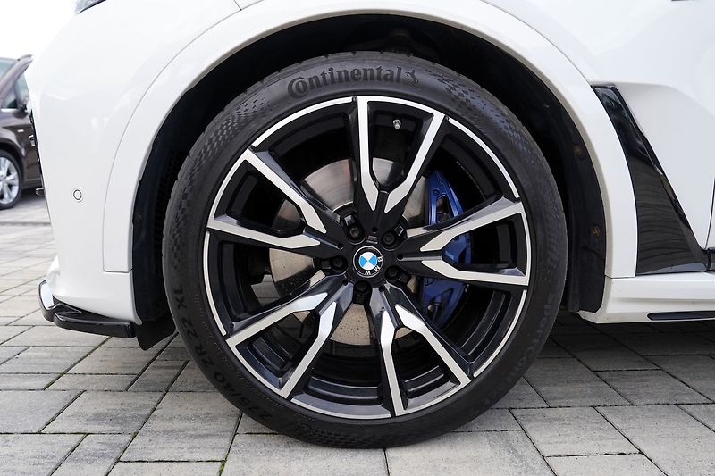 BMW X7 40d xDrive/Mpaket/AT9/22/340PS - fotka 16 z 50