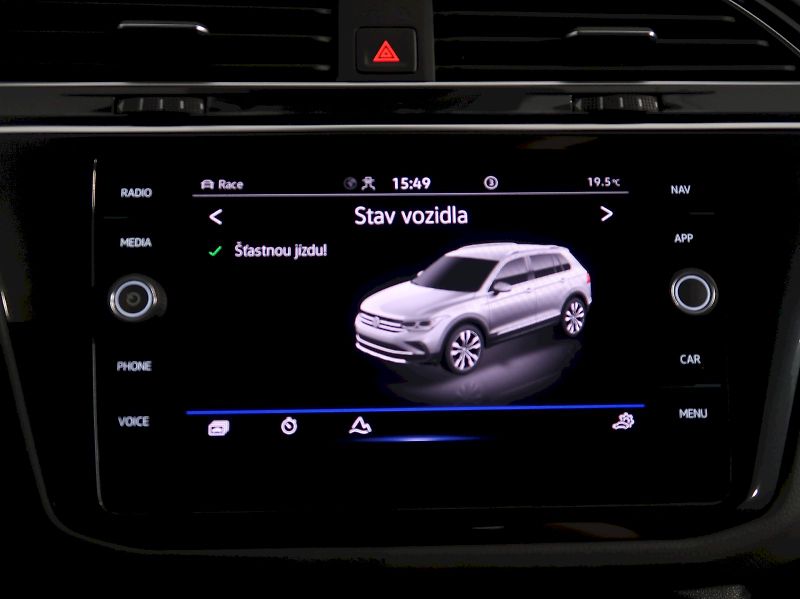 Volkswagen Tiguan (2022) R 2.0TSI 235KW DSG 4x4 - fotka 26 z 38