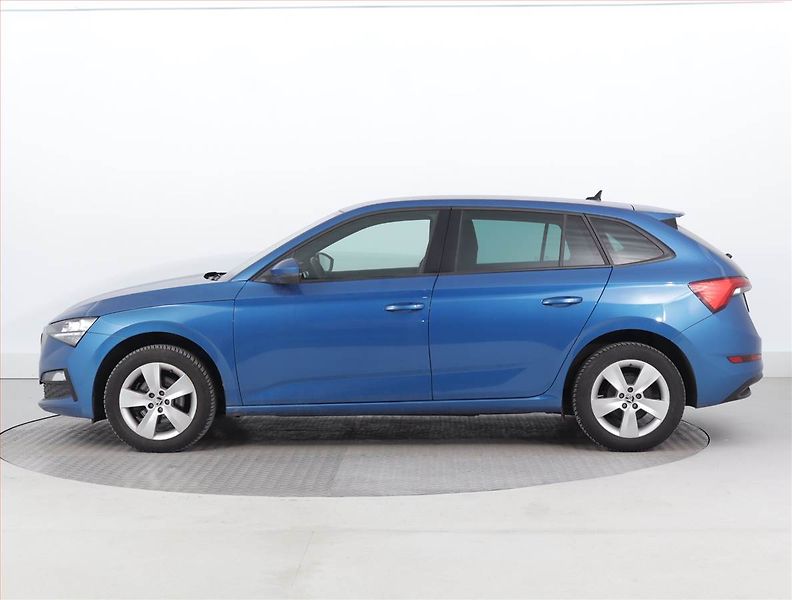 Škoda Scala (2023) 1.0 TSI, Serv.kniha, Kůže - fotka 3 z 18
