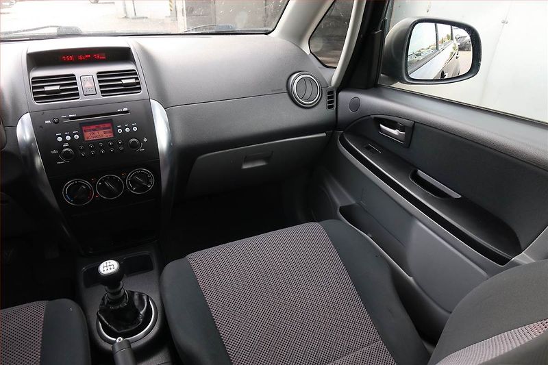 Suzuki SX4 (2007) 1.9 DDiS, Tažné, oblíbený vůz - fotka 8 z 22