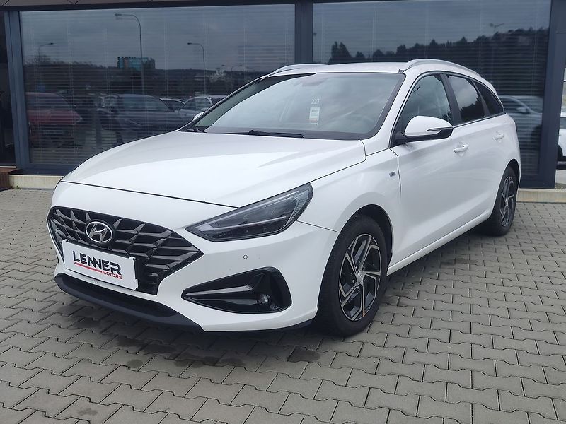 Hyundai i30 1.5 T-GDI/117kW Smart MHEV - fotka 1 z 29