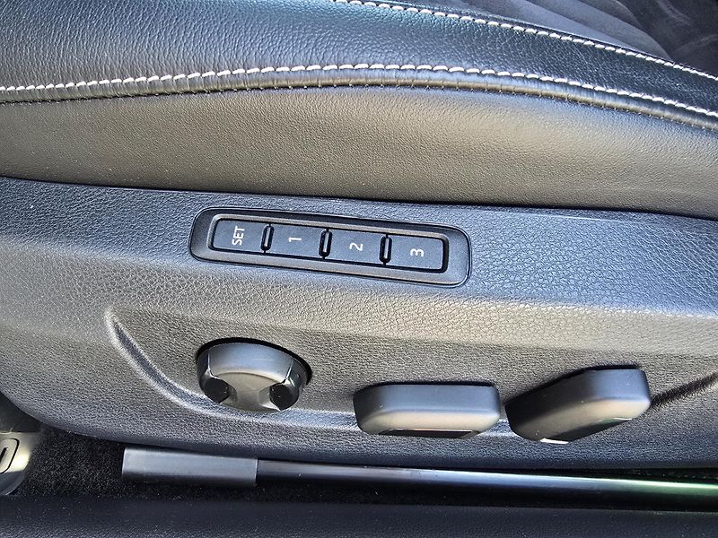 Škoda Superb 2.0TDI 110KW DSG STYLE+ TZ. ČR - fotka 17 z 50