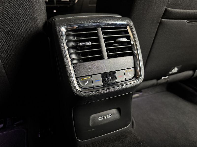 Škoda Octavia 1,5 TSi  DSG e-Tec Scout LED M - fotka 16 z 50
