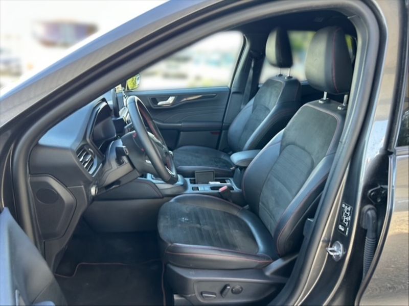 Ford Kuga 1,5 EB 110 ST-Line - fotka 7 z 11