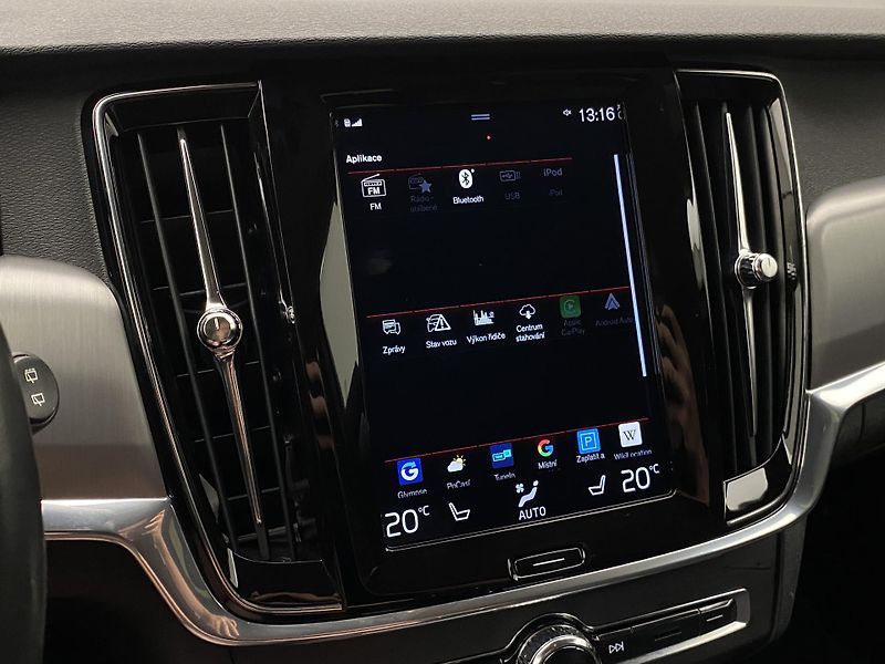 Volvo V90 D4 AWD MOMENTUM AUT  - fotka 40 z 48