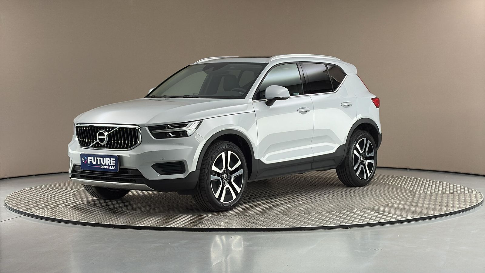 Volvo XC40 B5 Awd Benzín Inscription Auto
