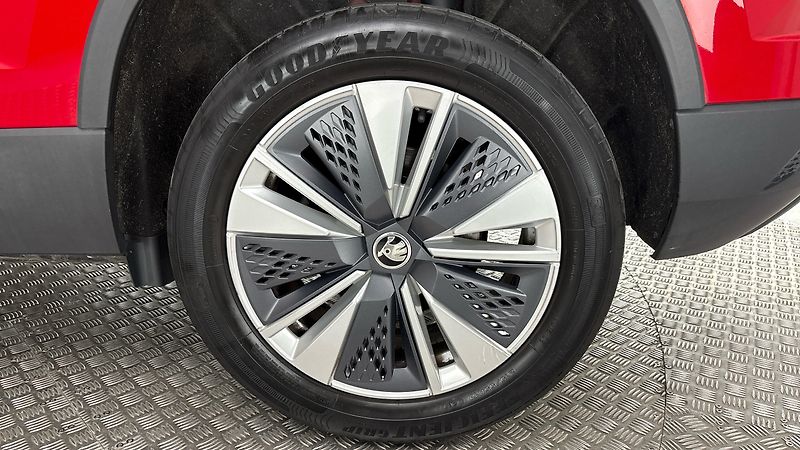 Škoda Karoq 2.0 TDI Style - fotka 19 z 28