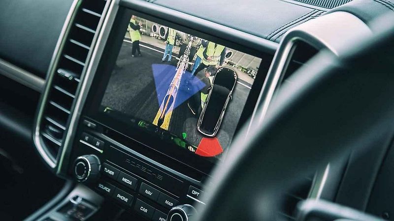 Porsche Cayenne S Diesel je nyní zapsáno do Guinnessovy knihy rekordů jako vozidlo s nejlepší tažnou kapacitou.