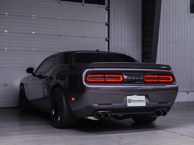 Dodge Challenger SRT HELLCAT 6.2 V8 | 527 kW  - fotka 7 z 56