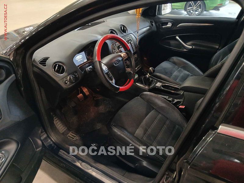 Ford Mondeo (2008) 2.0 TDCi, autoAC - fotka 3 z 3