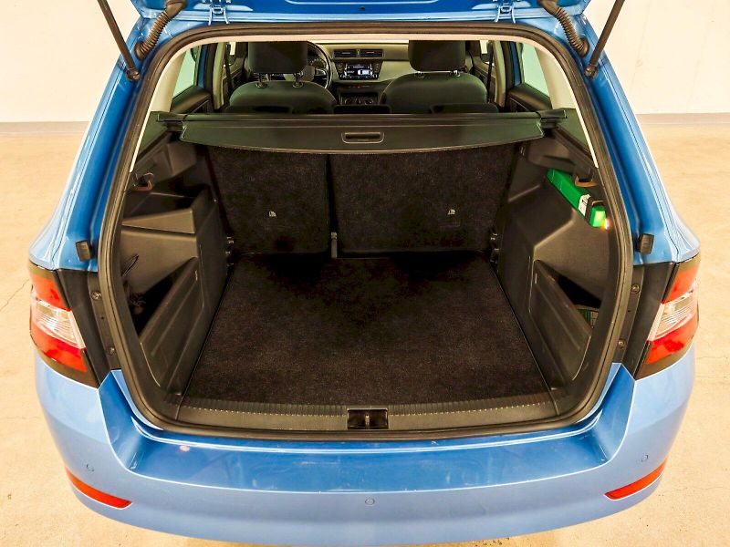 Škoda Fabia (2019) Combi 1.0 MPI 55 kW Ambition P - fotka 27 z 28