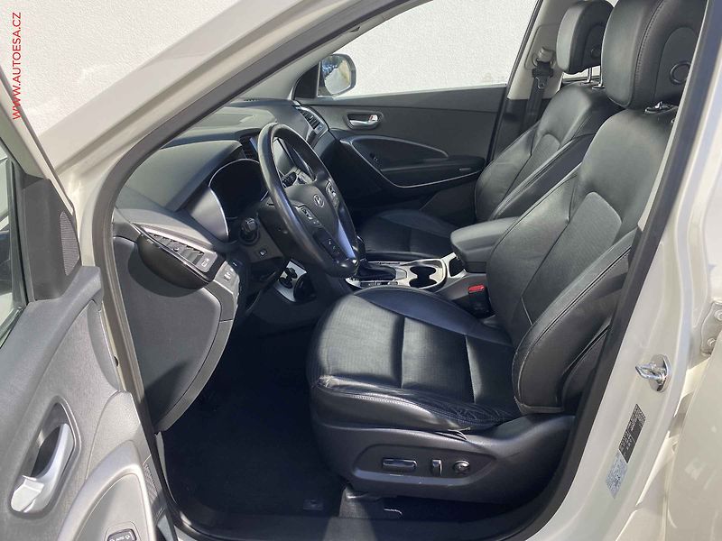 Hyundai Santa Fe (2014) 2.2 CRDi Grand 4WD, Premium - fotka 9 z 19