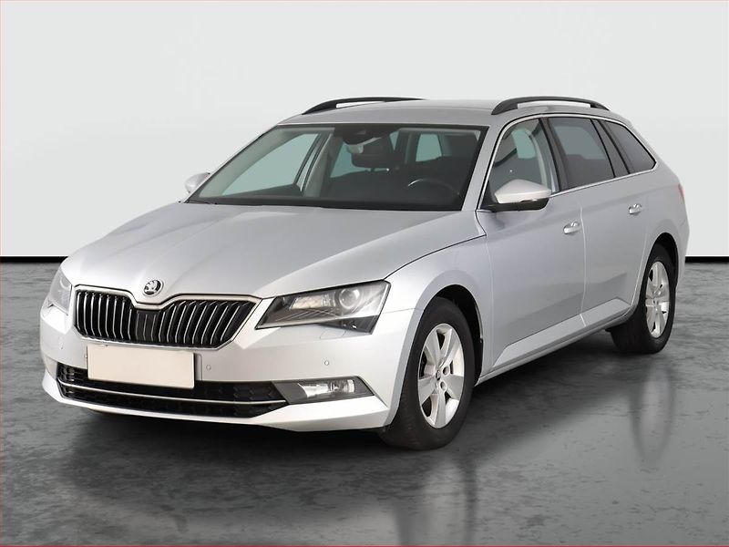 Škoda Superb (2018) Style 2.0 TDI, Serv.kniha - fotka 2 z 22