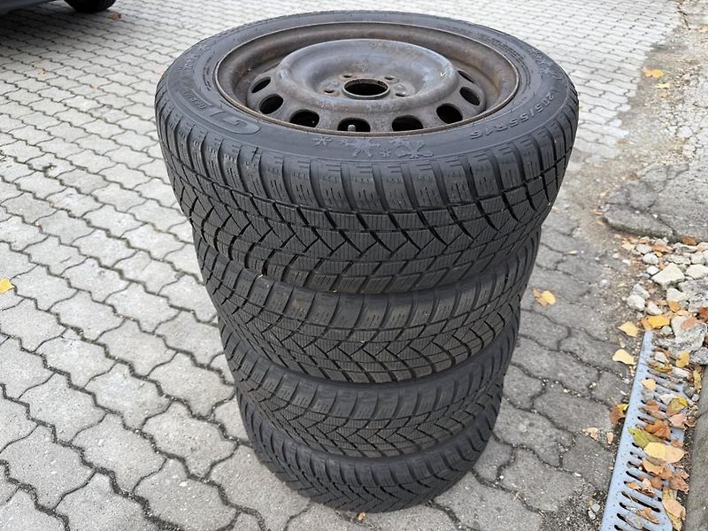 Mazda 5 2.0i 110 kW 7 míst, xenony - fotka 20 z 22