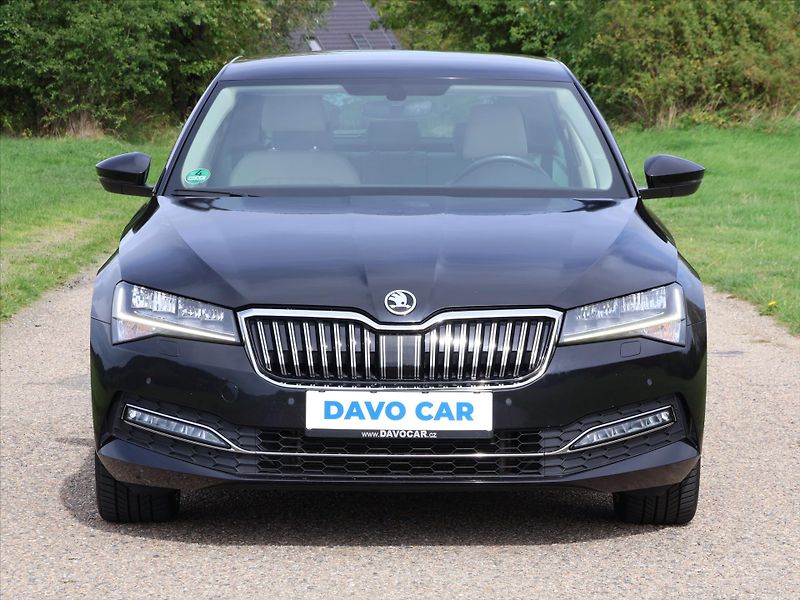 Škoda Superb 2,0 TDI 147kW DSG Style 4x4 CZ - fotka 2 z 45