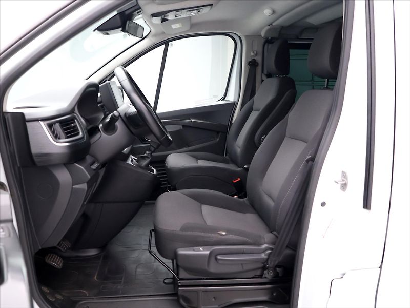 Renault Trafic 2,0 dCi 110kW L2H1P2 CZ DPH - fotka 13 z 39