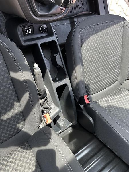 Ford Transit Connect (2019) 1,5-ecoblue-SENZORY-NAVI- L2H1 - fotka 42 z 70