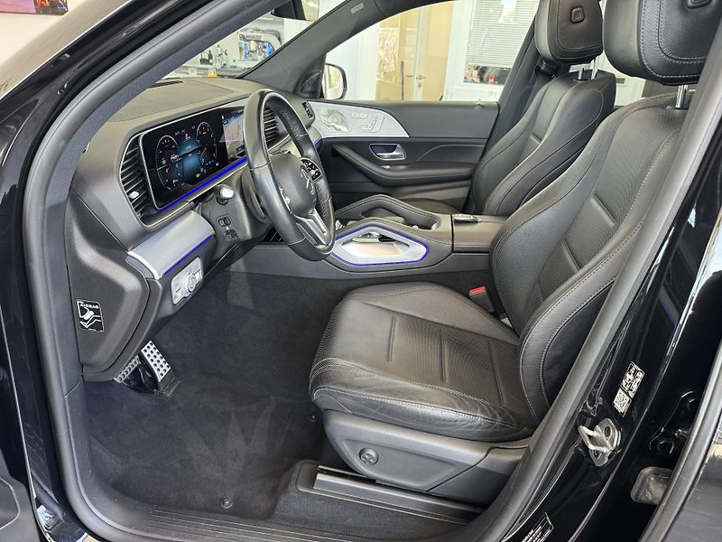 Mercedes-Benz GLE (2023) 580 4MATIC AMG PANORAMA VZDUCH - fotka 15 z 46