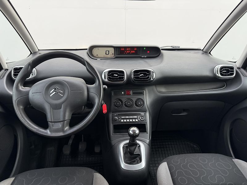 Citroën C3 Picasso 1.4 VTi 95k Exclusive - fotka 5 z 17